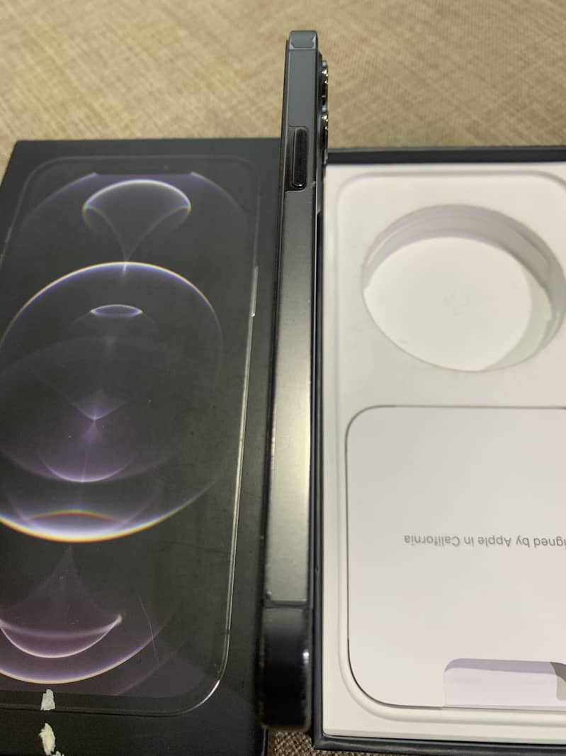 Apple iPhone 12 Pro Max 3