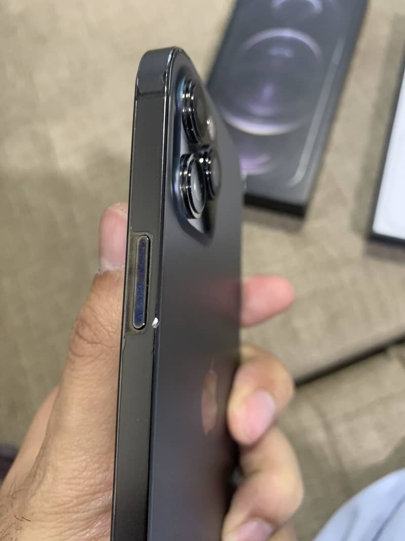 Apple iPhone 12 Pro Max 6