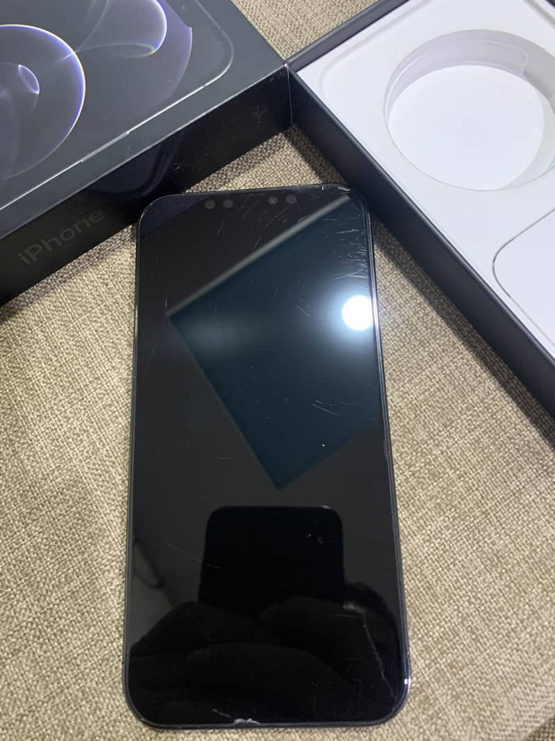Apple iPhone 12 Pro Max 9
