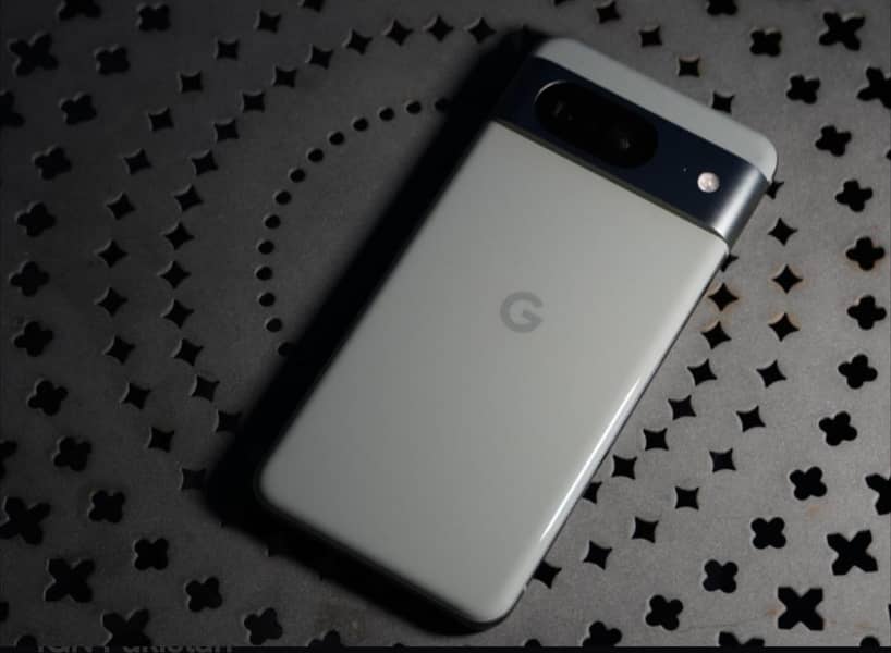 Google Pixel 8 1