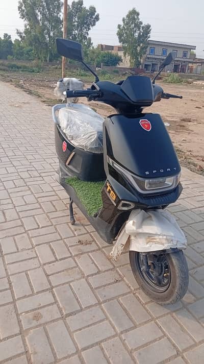 Metro T9 For Sale 2000 Km Used Only New Condition