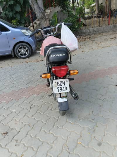 Honda 70cc bike for urgent sale