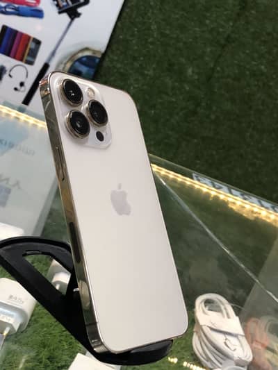 Apple iPhone 13 Pro