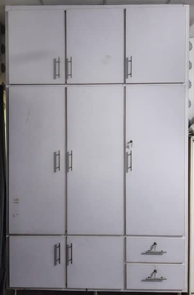Large 3-Door Wooden Wardrobe / Almari – Excellent Condition