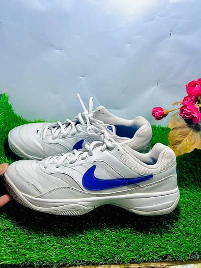 badminton and squash shoes