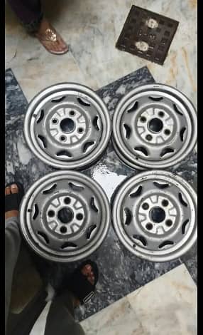 Suzuki Cultus 13 inches rims genuine