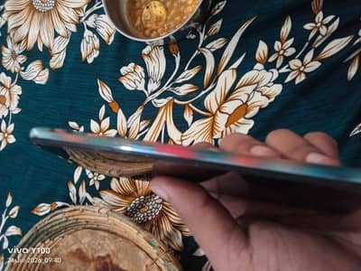 OPPO F17 Pro