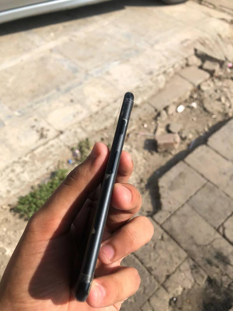 Apple iPhone SE 3rd generation 2