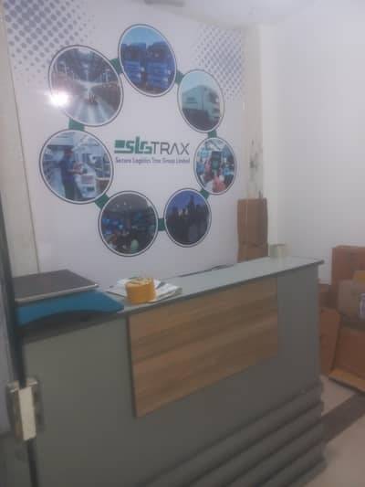 trax courier joher town h3