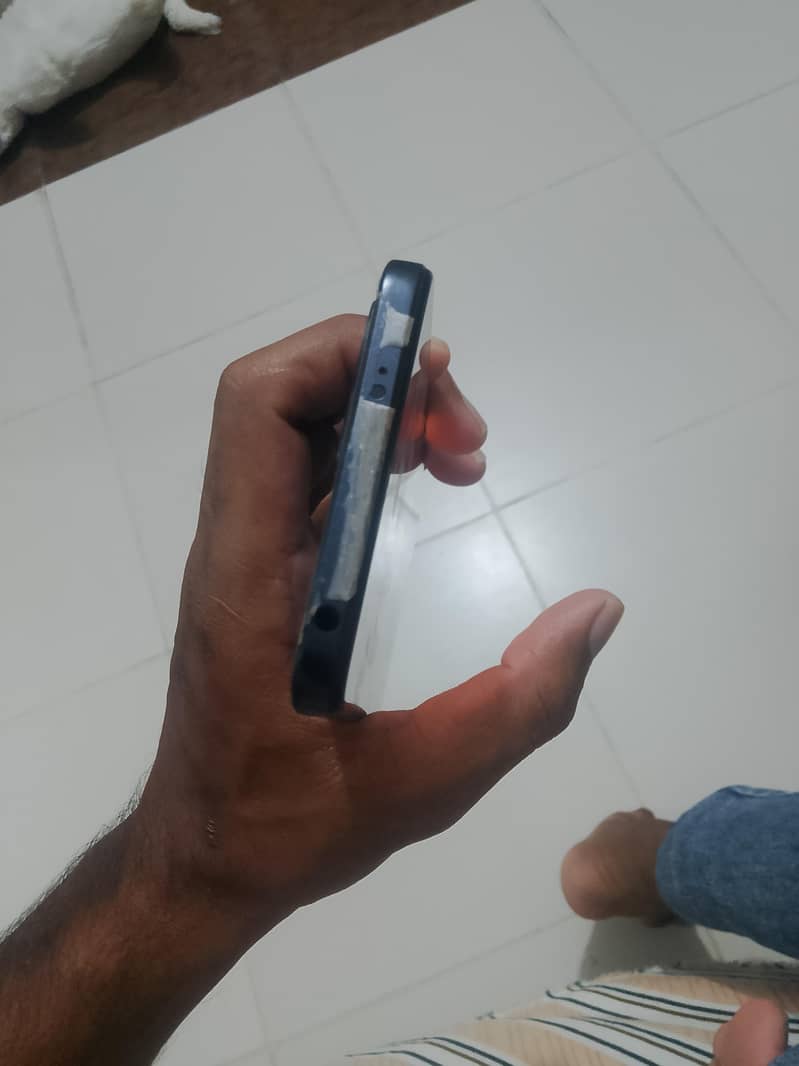 Xiaomi Redmi Note 12 Available 4