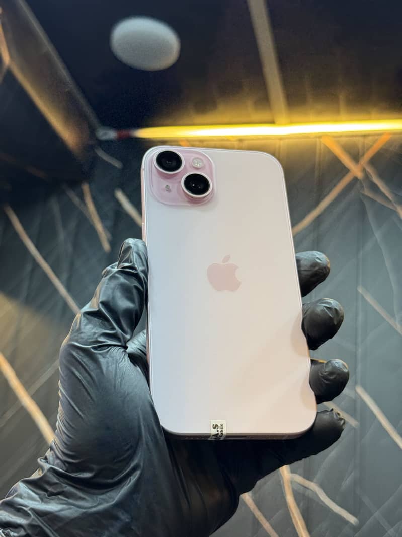 Apple iPhone 15 1