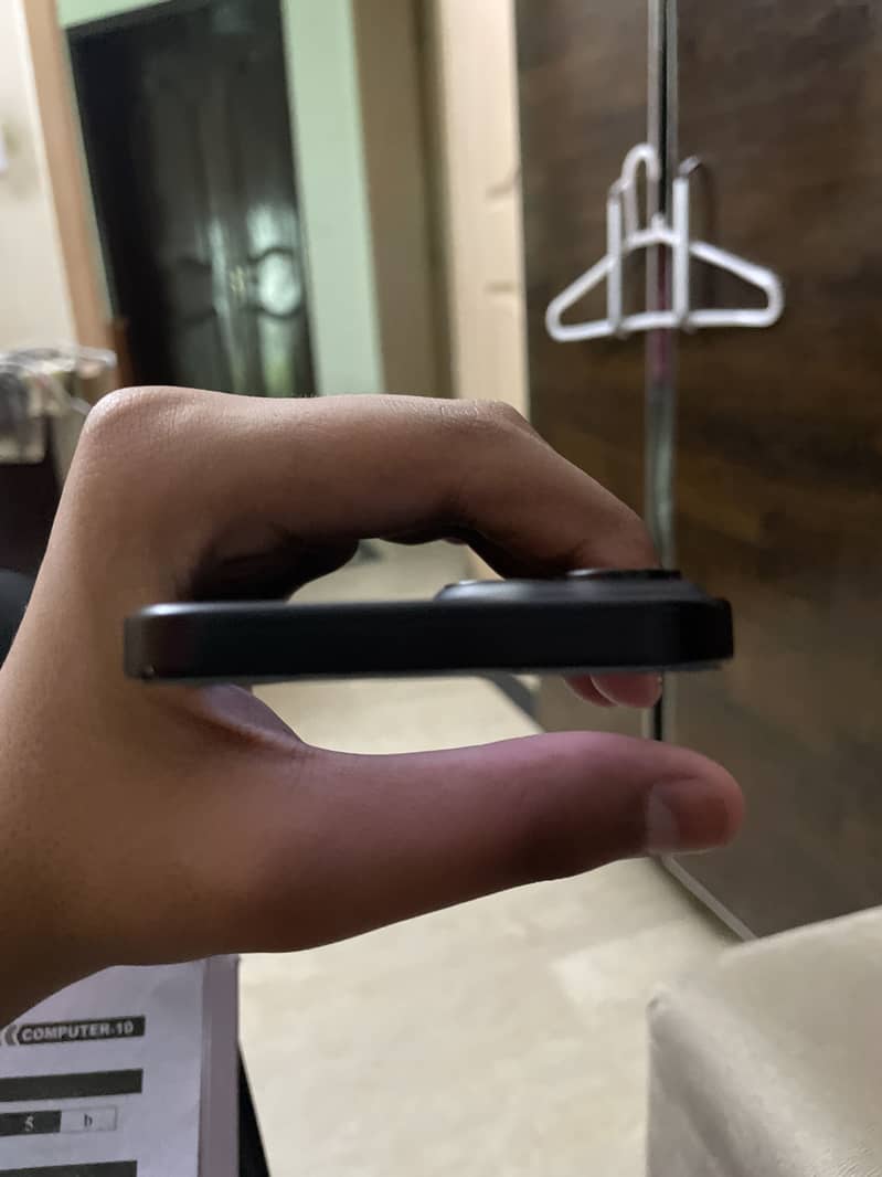 Apple iPhone 15 5