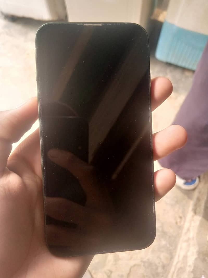 Apple iPhone 13 3