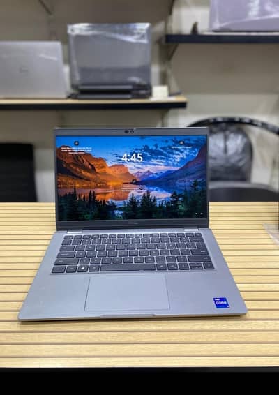 Dell Latitude 5320 Core i7 | 11 Gen | 32 GB RAM | 512 GB SSD