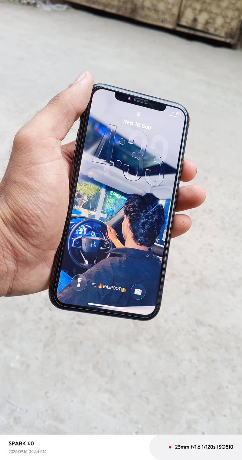 Apple iPhone 11 Pro 2