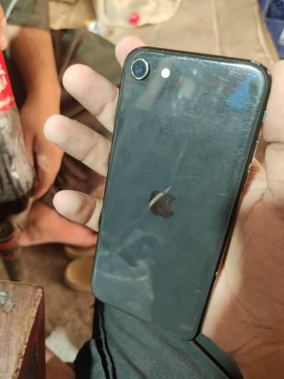 Apple iPhone SE