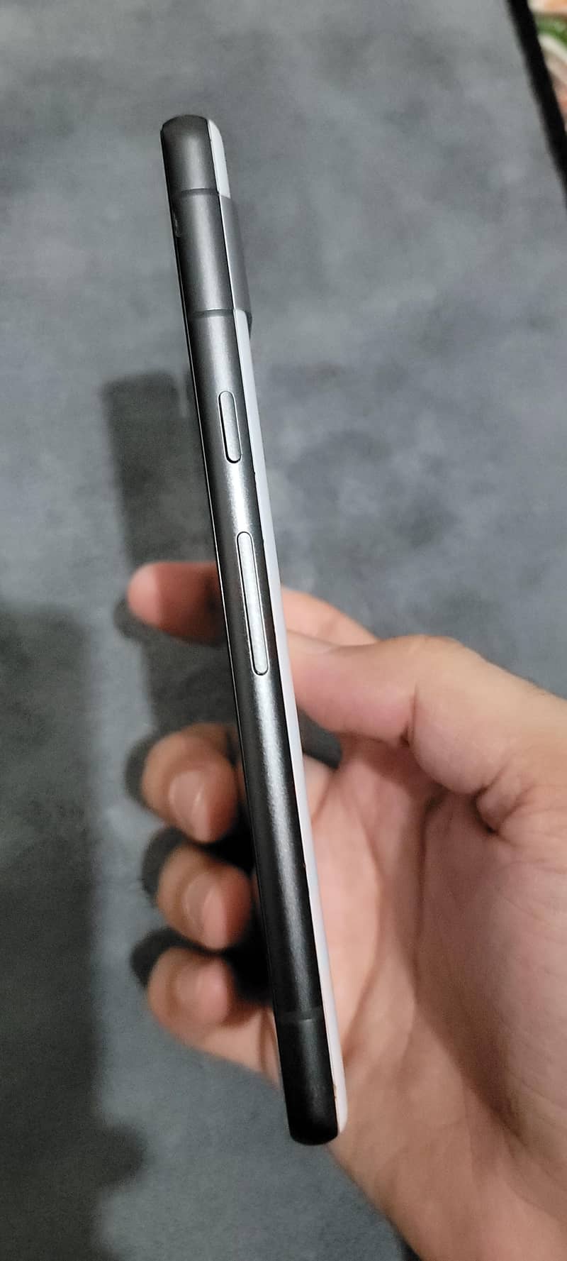 Google Pixel 7a 3