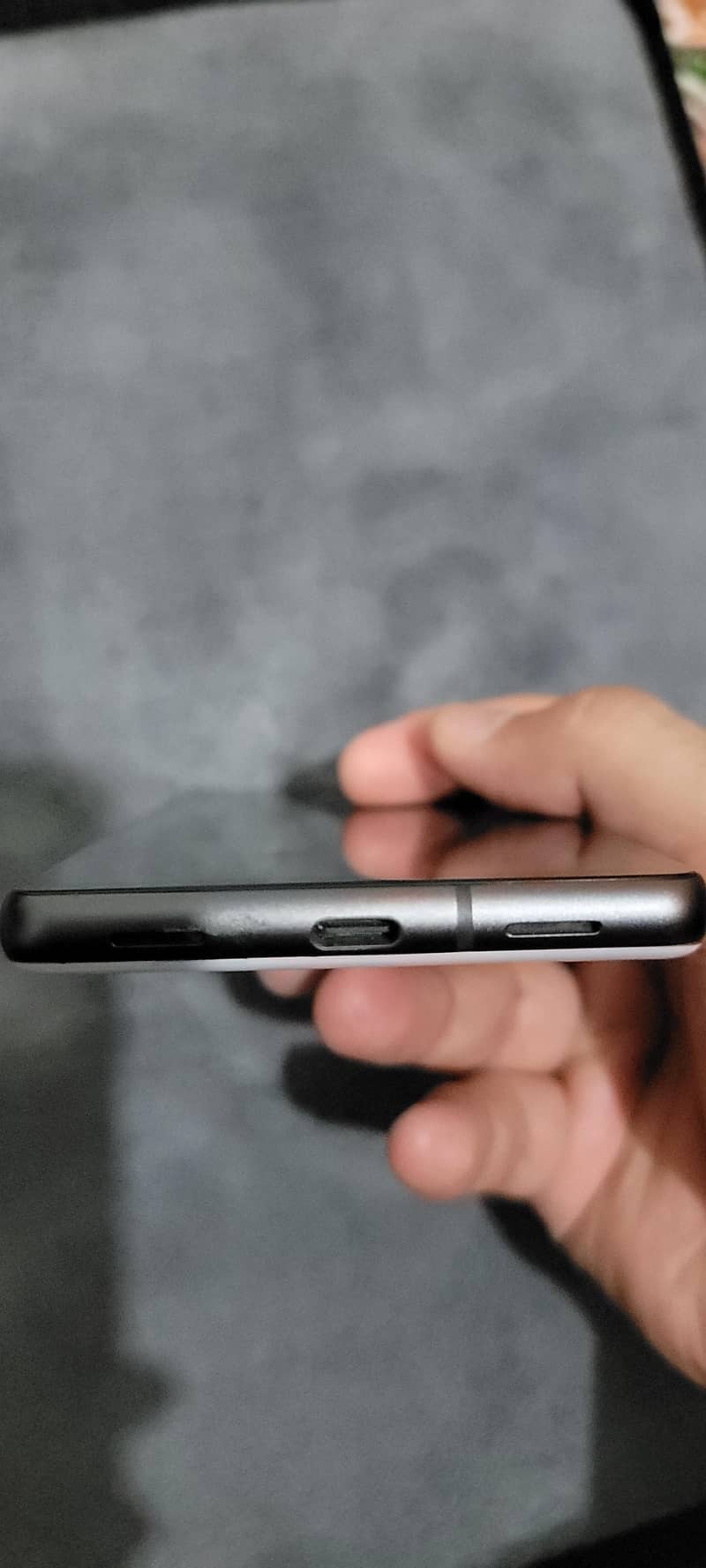 Google Pixel 7a 5