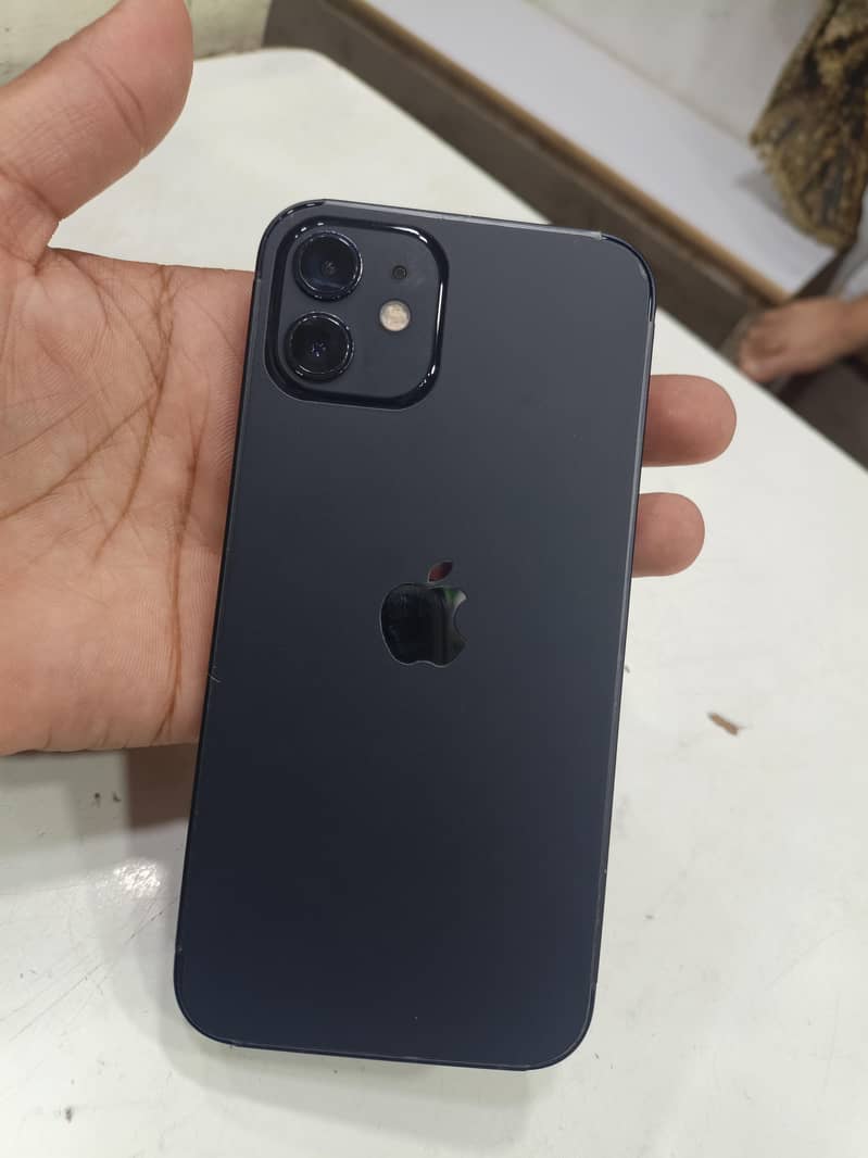 Apple iPhone 12 0