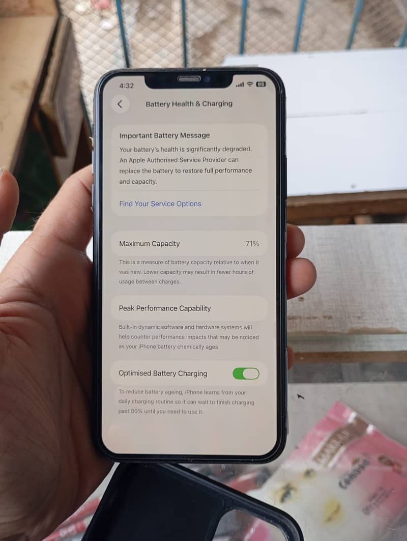 Apple iPhone 11 Pro Max 8