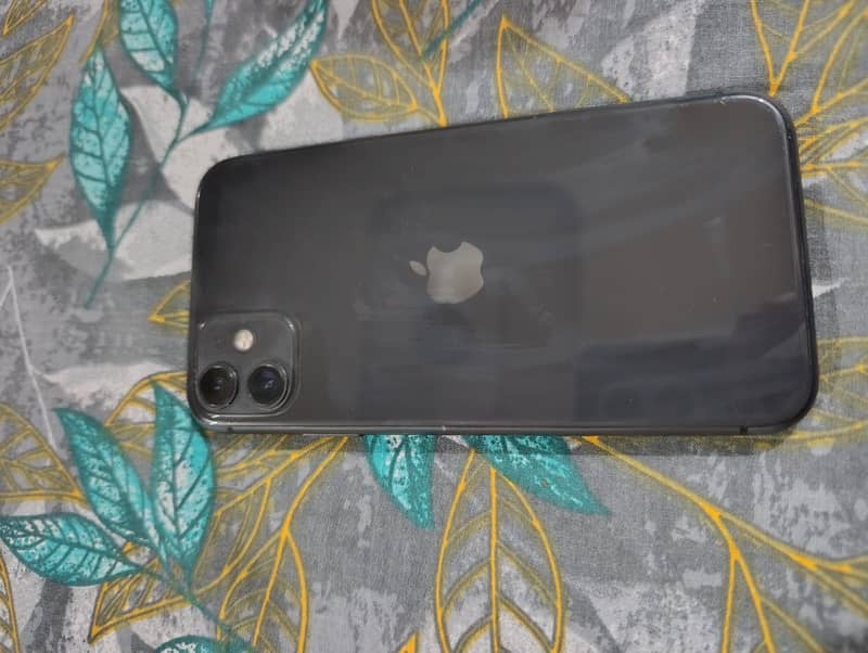 Apple iPhone 11 3