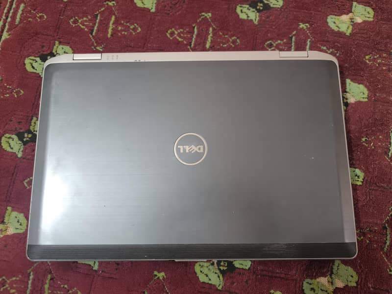 Dell Latitude E6530 3