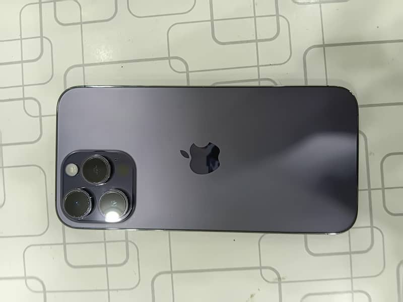 Apple iPhone 14 Pro Max 0