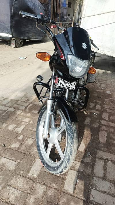 110 gar ki Chali v gari hay bekul ok hay paso ki need hay