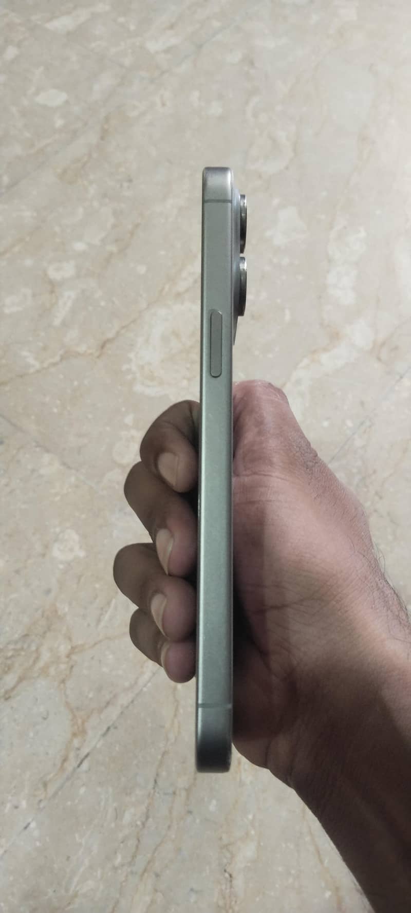 Apple iPhone 15 Pro Max 2
