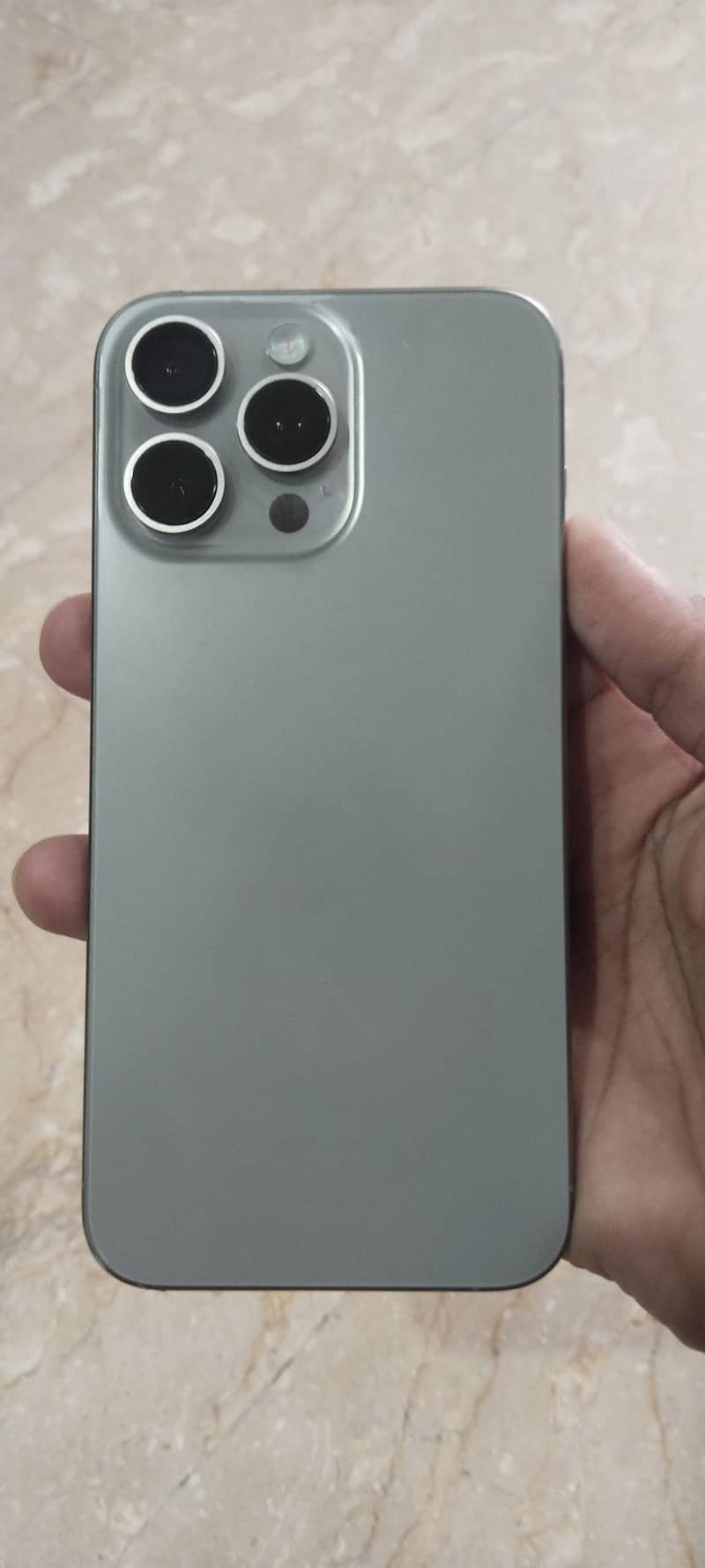 Apple iPhone 15 Pro Max 5