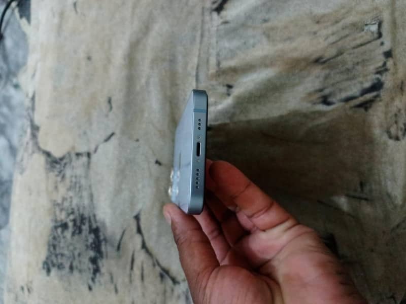 Apple iPhone 14 5