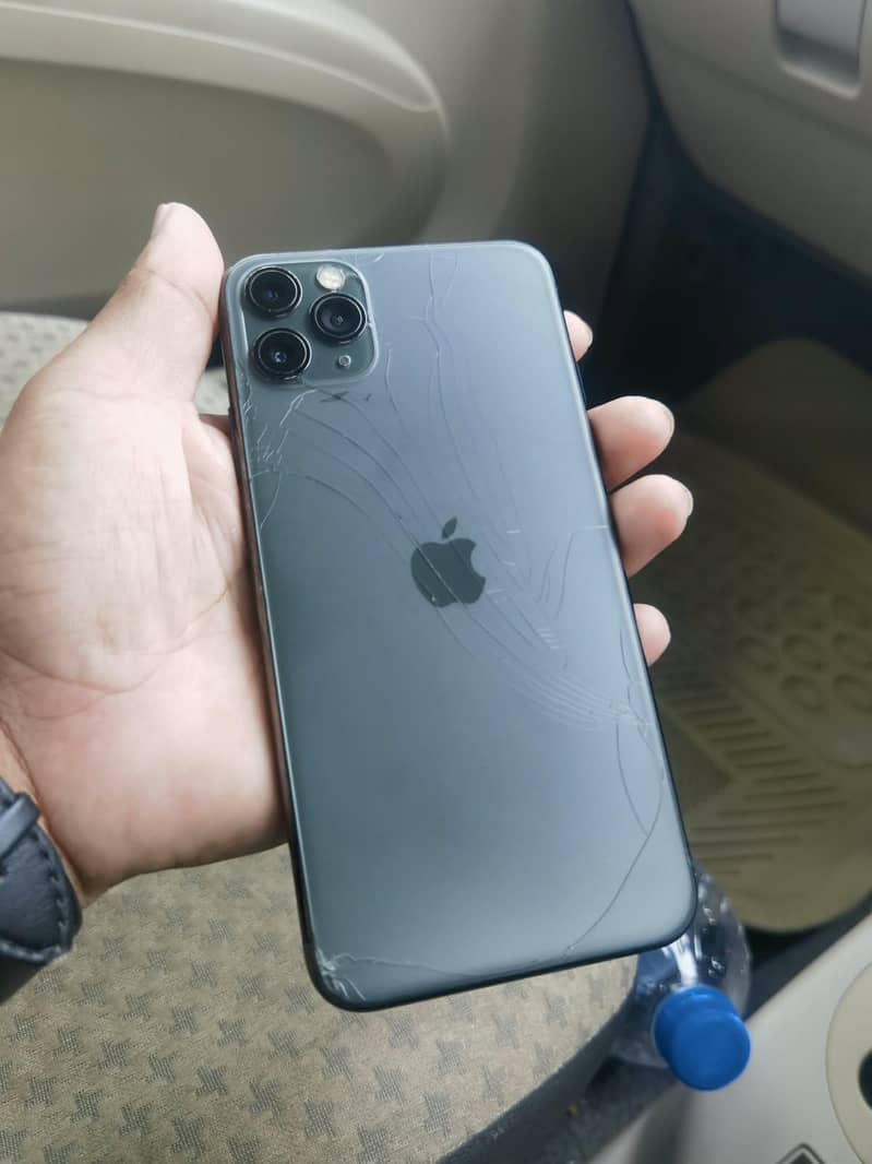 Apple iPhone 11 Pro Max 2