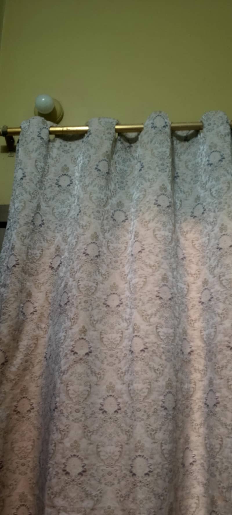curtain 0