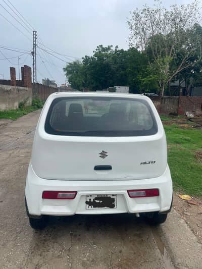 Suzuki Alto vxr rent k liye available hai