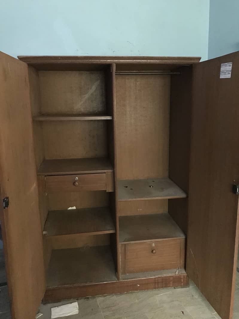 wardrobe 1