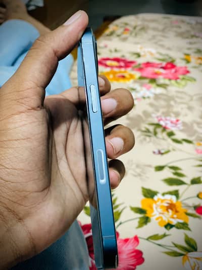 Apple iPhone 13 urgent sale