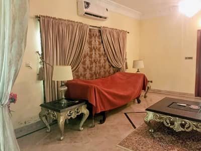 FOR RENT: BEAUTIFUL 250 SQ YD 3-BEDROOM UPPER PORTION WITH SEA VIEW DHA PHASE 8, KARACHI