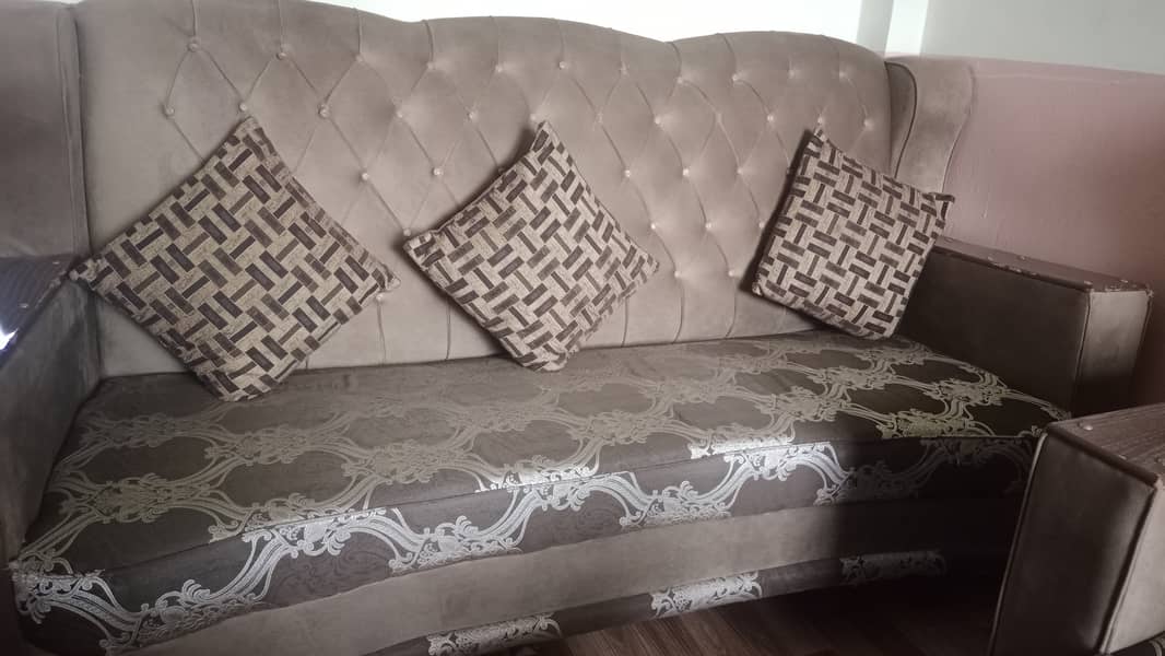 5 Seater sofas 0