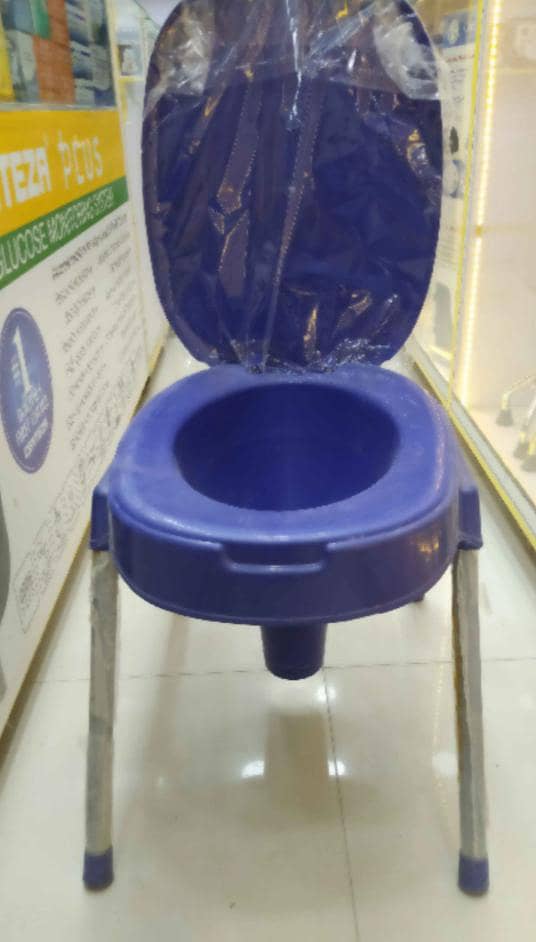 Commode Chair 3