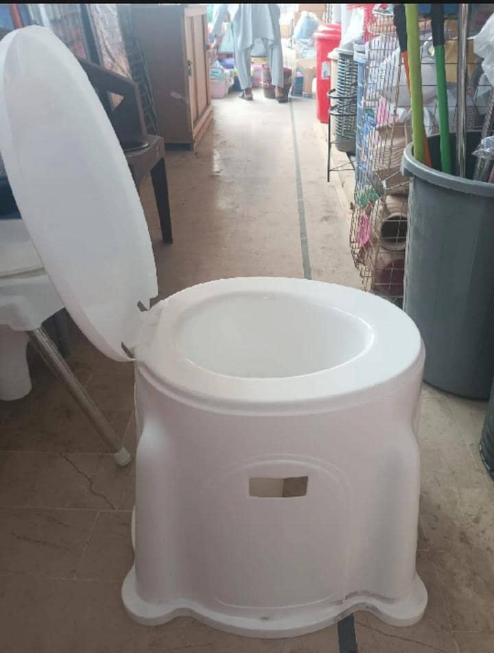Commode Chair 9