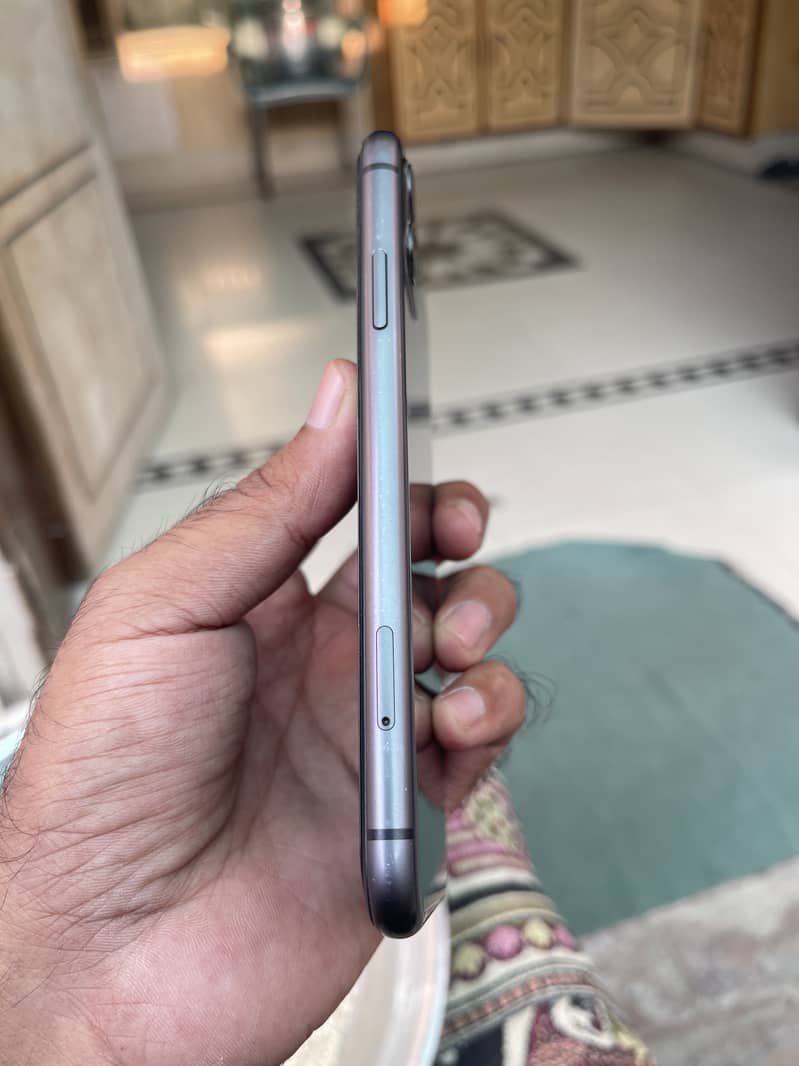 Apple iPhone 11 1