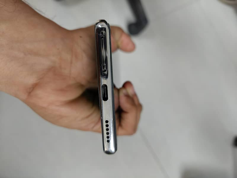 Tecno CAMON 40 Pro 4