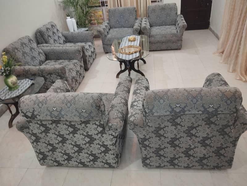 Single Sofa's with Table set 5