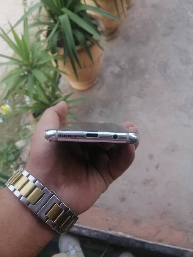 Samsung Mobile S8 Plus 2