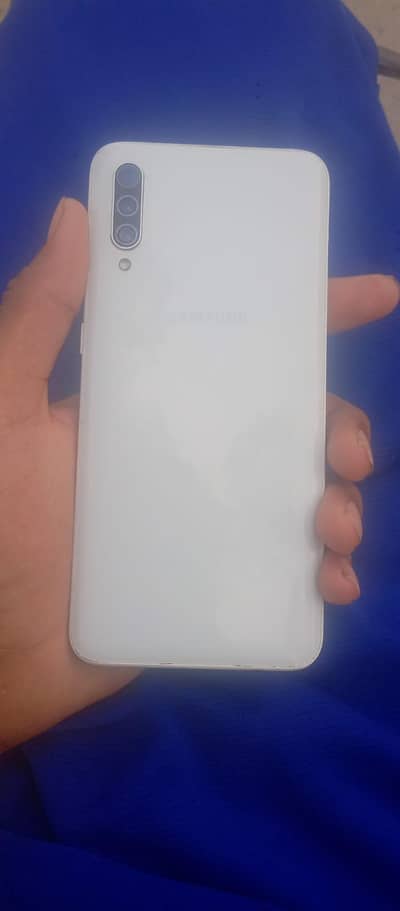 Samsung galaxy a30s exchange bi ho jaye ga all OK ha box sath ha
