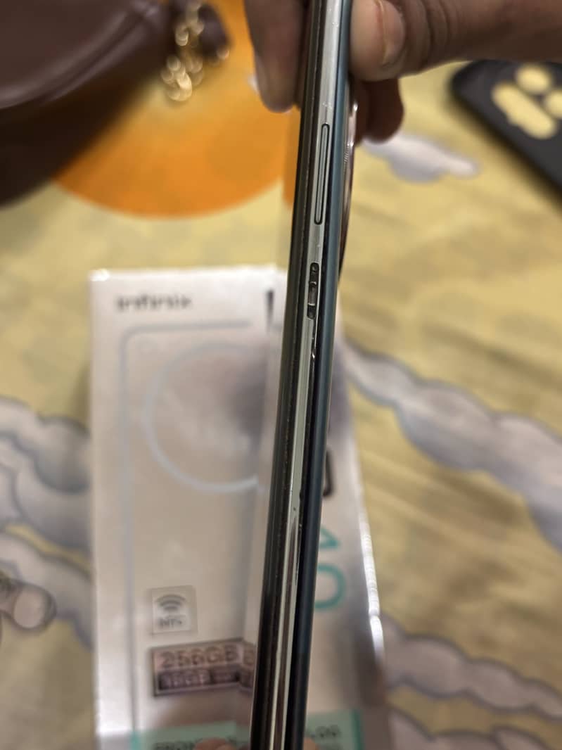 Infinix Zero 40 1