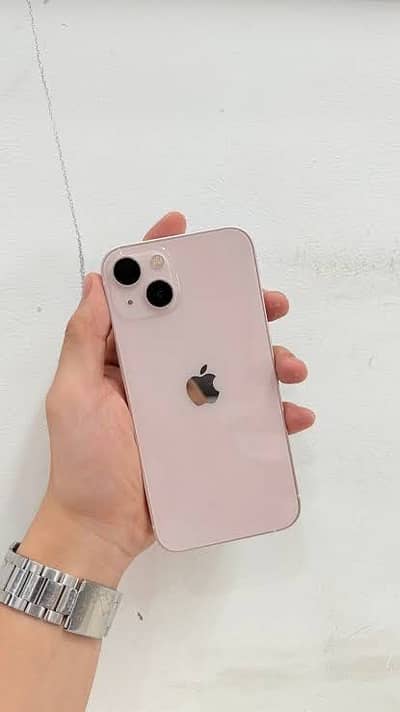 Apple iPhone 13