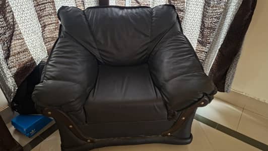 used rexin/leatherette sofa set 3-2-1