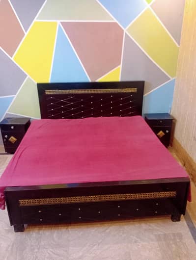 Master Wooden Bed Set