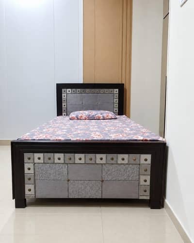 Single Bed with Mattress